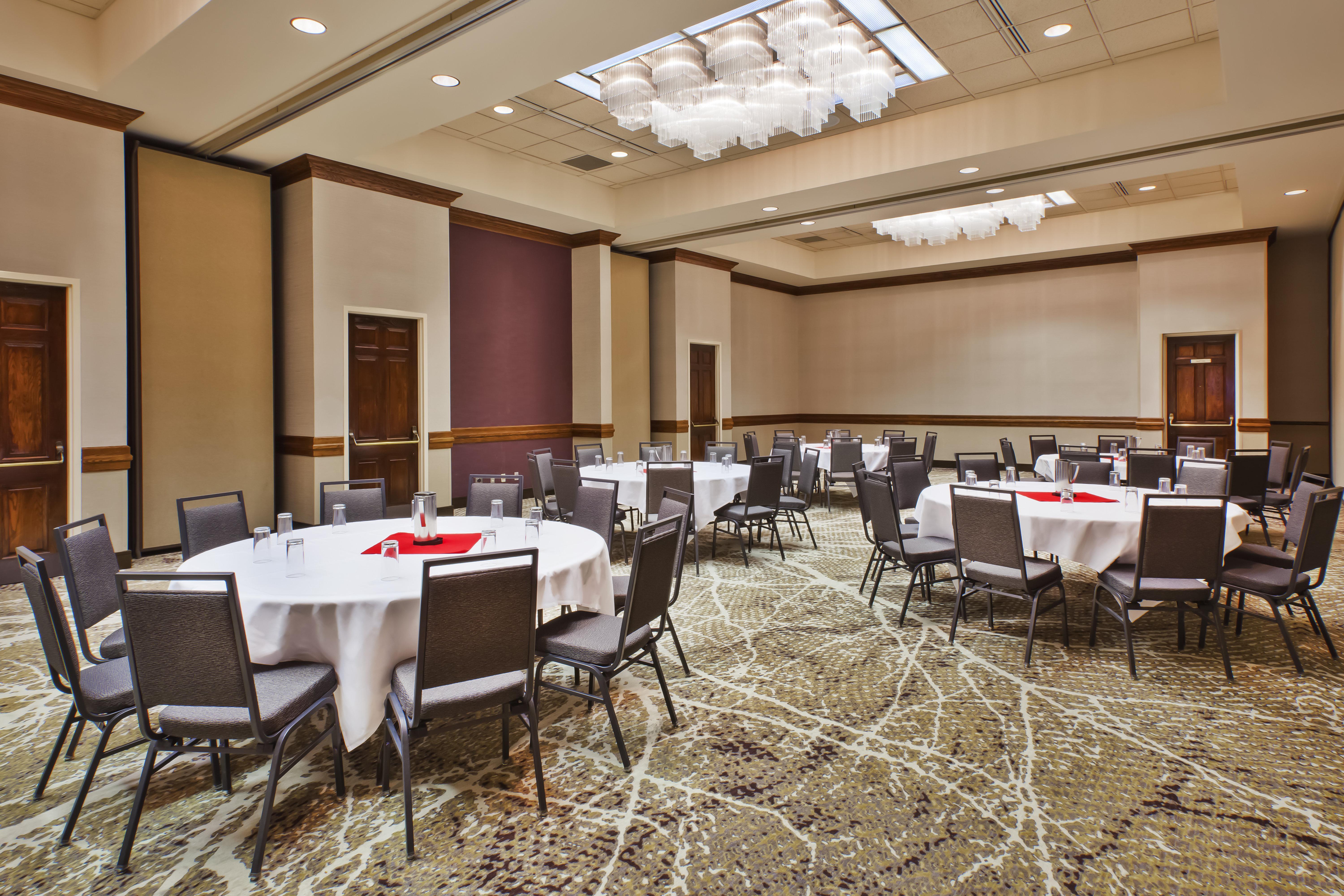 Doubletree By Hilton Rapid City Downtown Convention Center Buitenkant foto