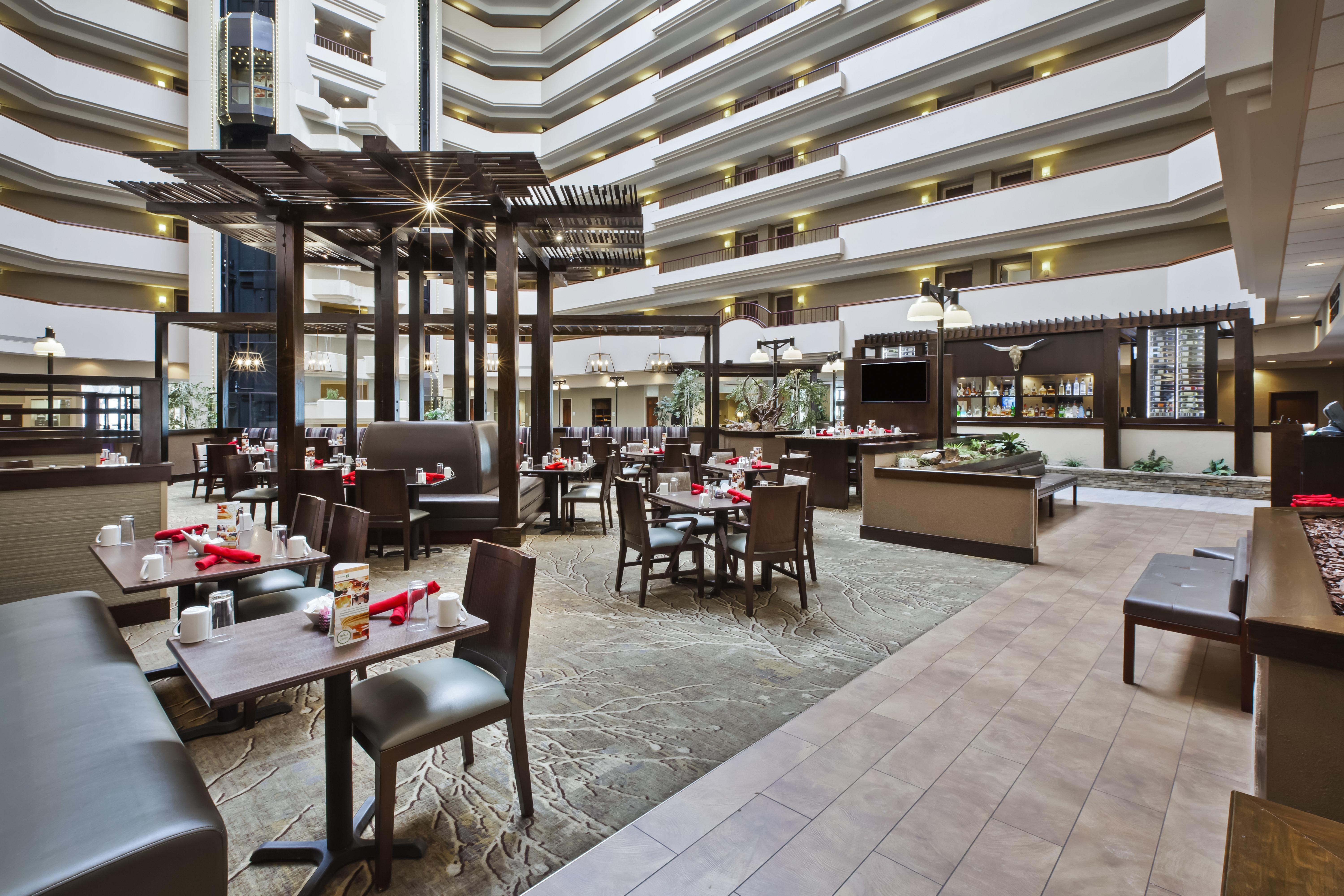 Doubletree By Hilton Rapid City Downtown Convention Center Buitenkant foto