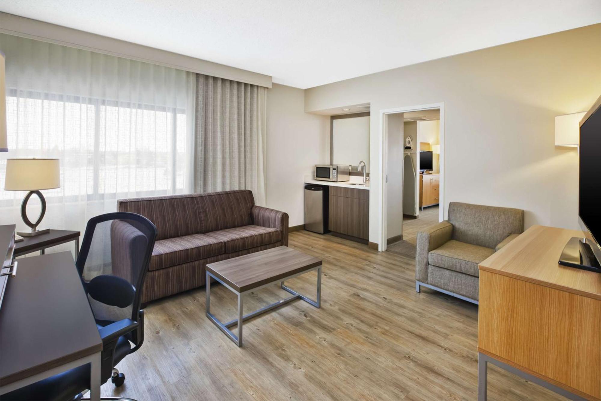 Doubletree By Hilton Rapid City Downtown Convention Center Buitenkant foto